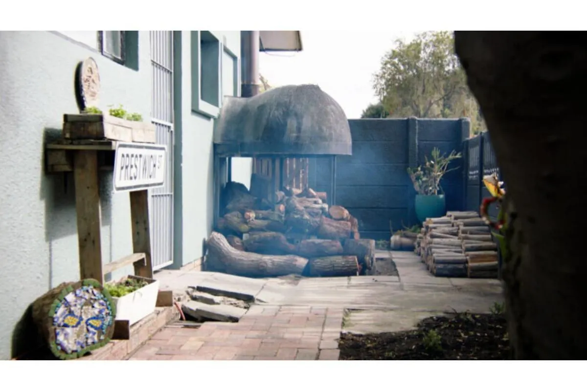 Suzies Huis Restaurant Bed And Breakfast Κέιπ Τάουν